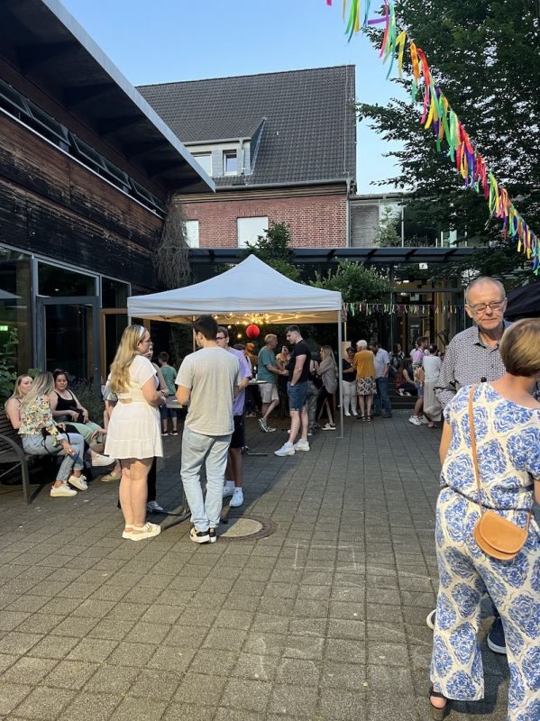 Foto zum Beitrag „Sommerfest auf dem Schulhof“